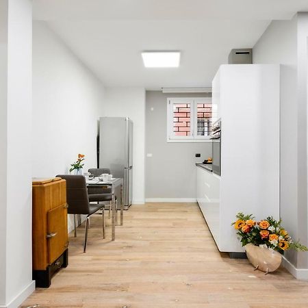 Duplex Luxurious Apt In The Heart Of Bologna Bagian luar foto