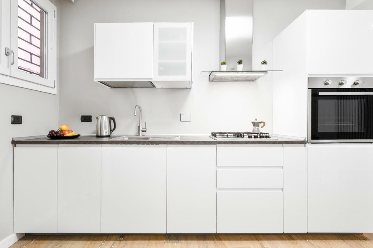 Duplex Luxurious Apt In The Heart Of Bologna Bagian luar foto